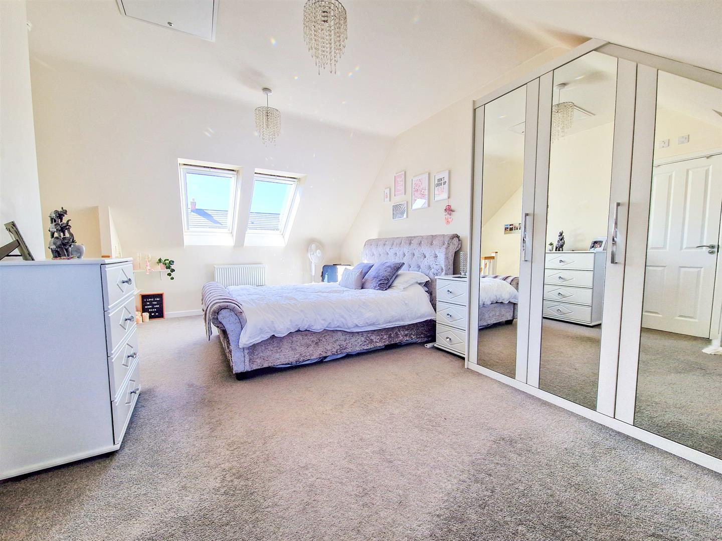 Hovingham Drive, Great Denham, Bedford